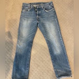 Levi 501 button fly straight leg size 31x30